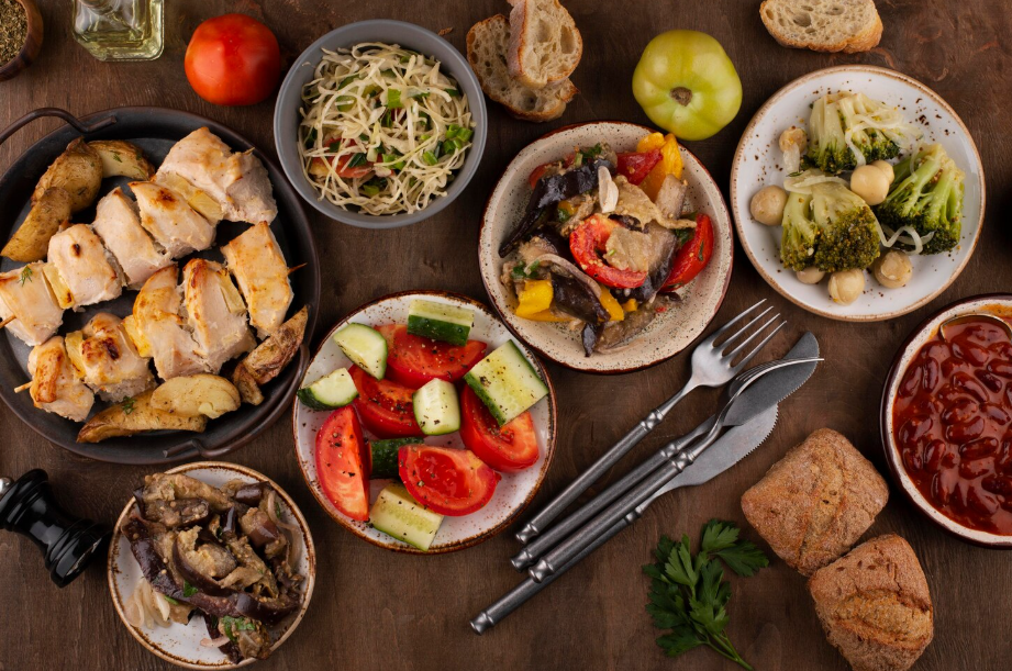 Co se v těle děje, když jíte málo, ale často